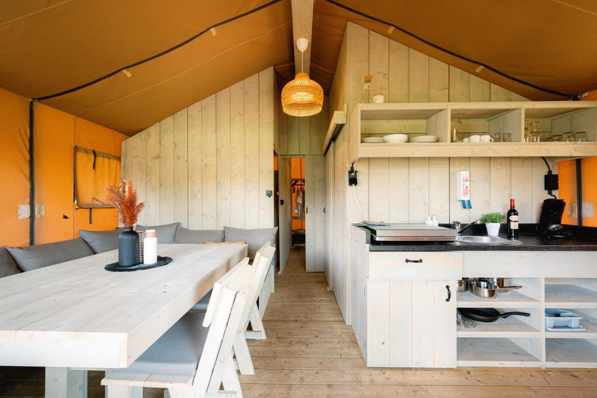 Safaritent Wood Xl Met Tuinzicht Luxury tent