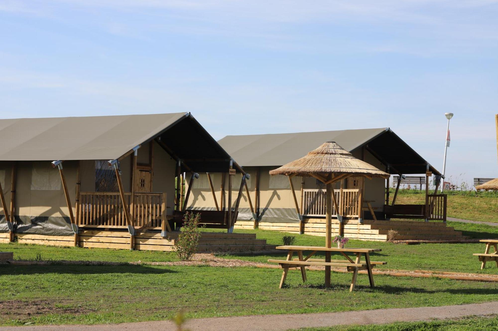 Luxury tent Safaritent Wood Xl Met Tuinzicht *
