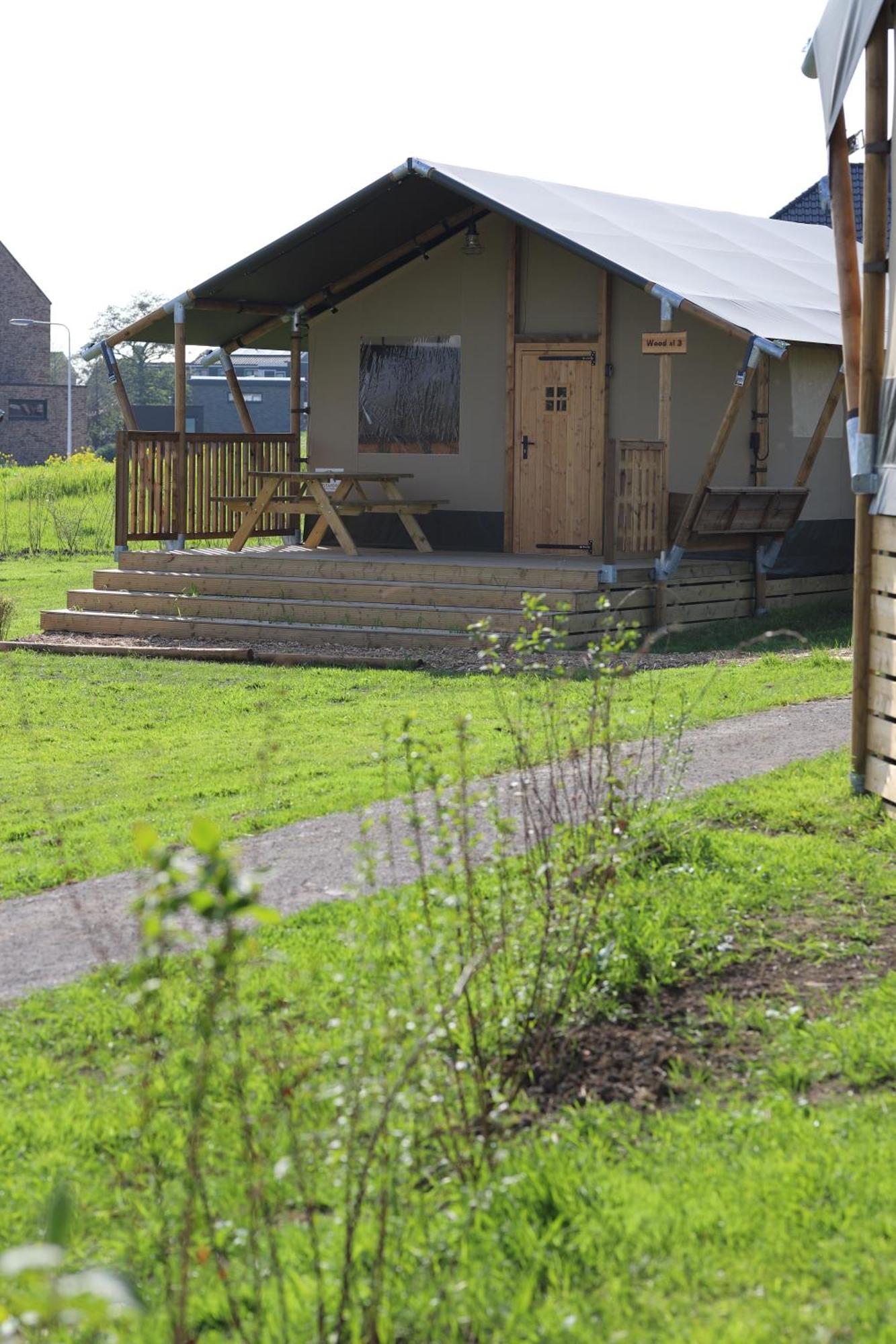 Luxury tent Safaritent Wood Xl Met Tuinzicht